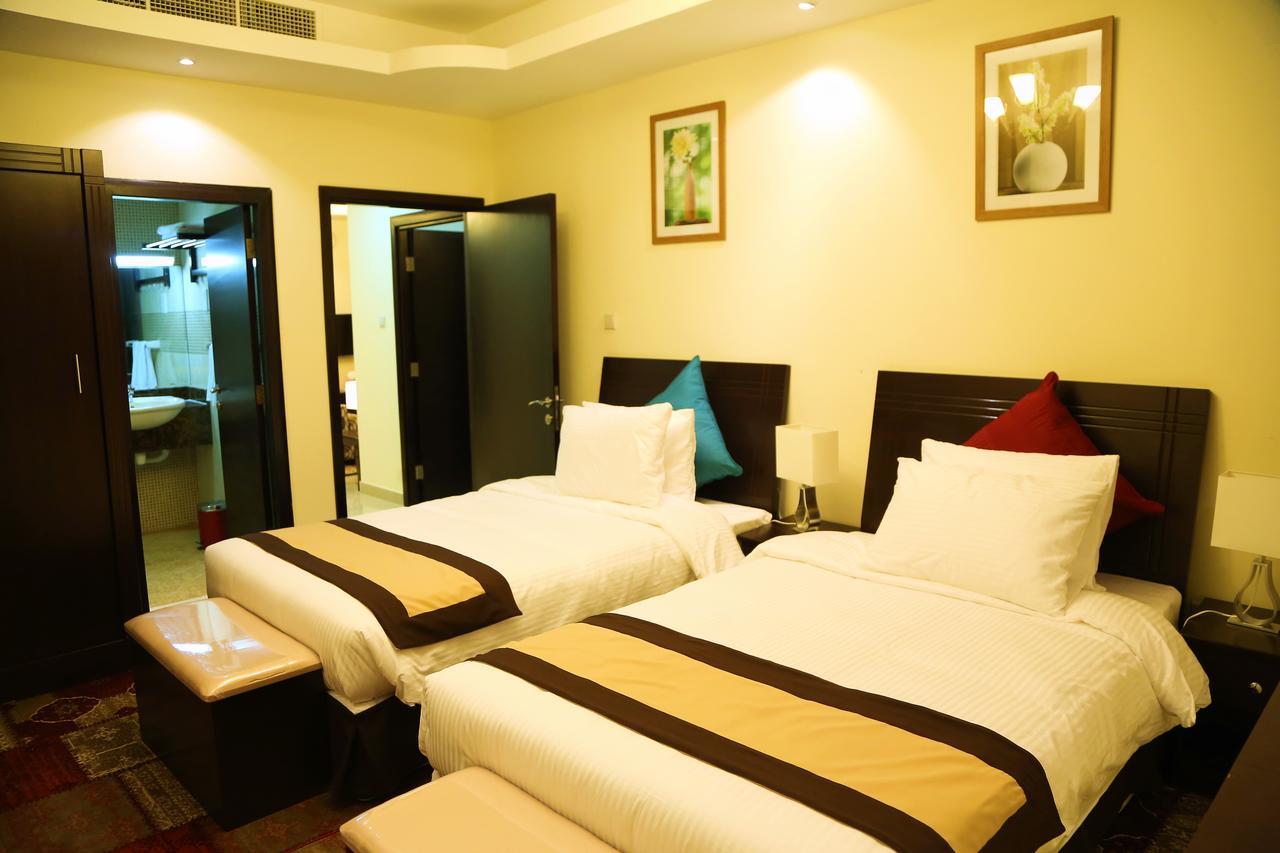 Travellers Hotel Apartment Dubai Exterior foto