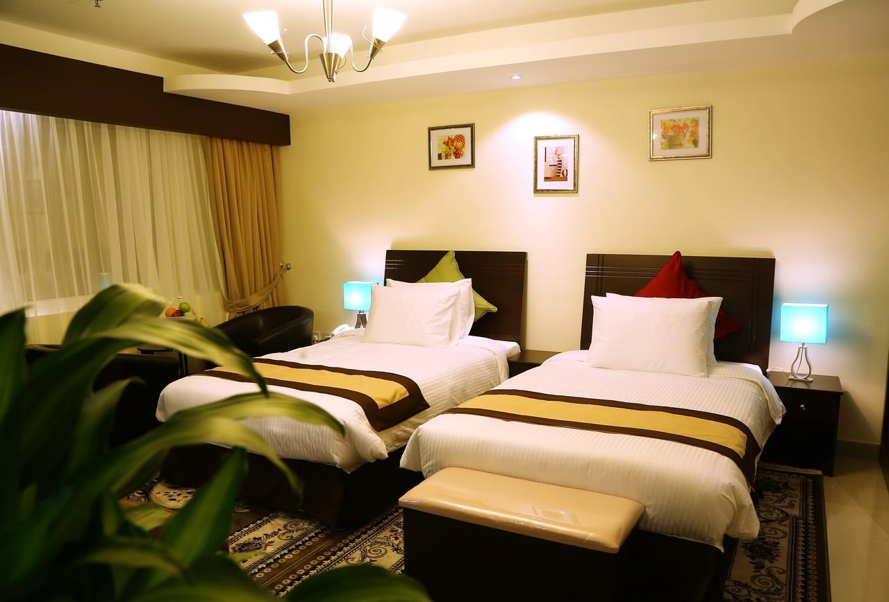 Travellers Hotel Apartment Dubai Exterior foto